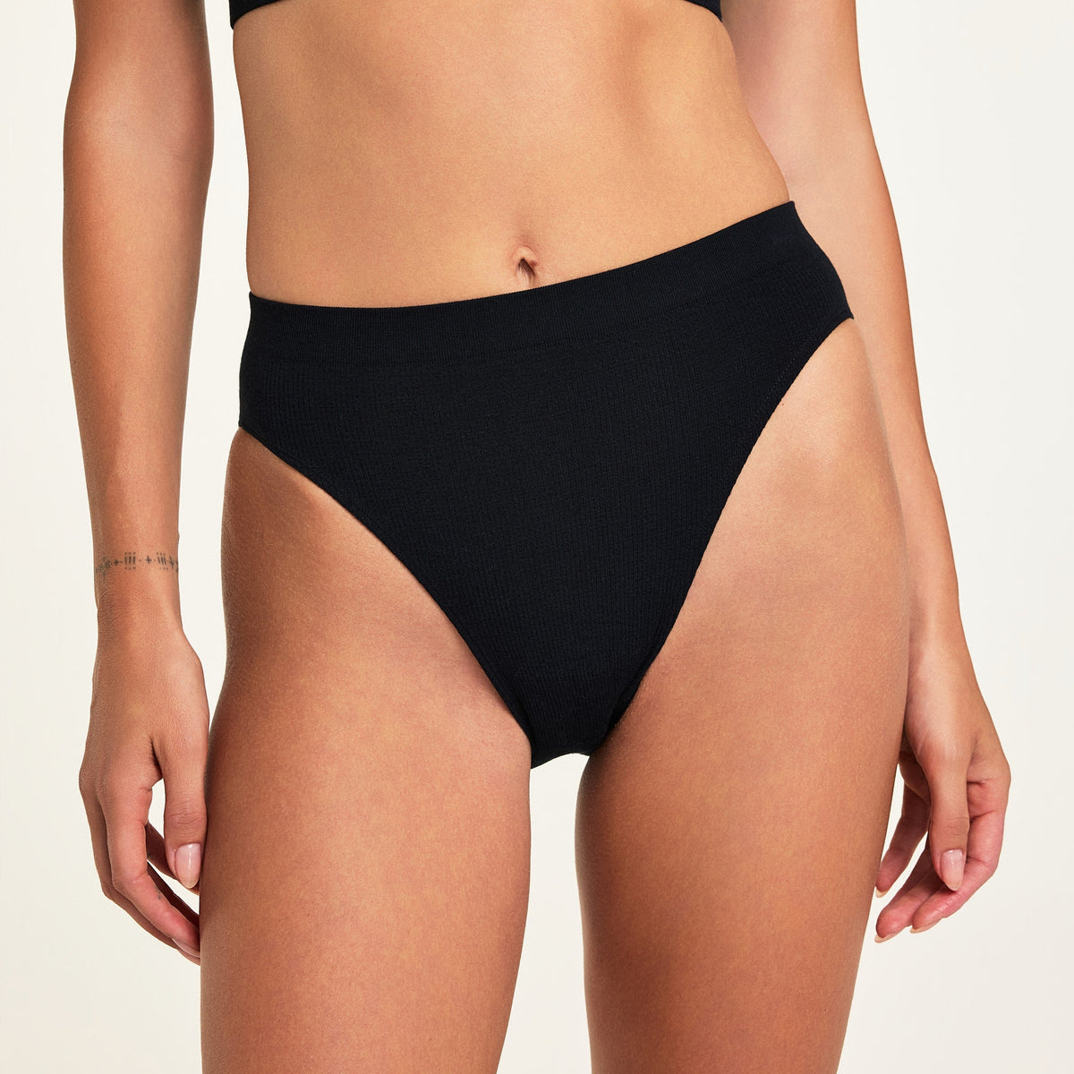 Knit Seamless French Cut Brief - Black