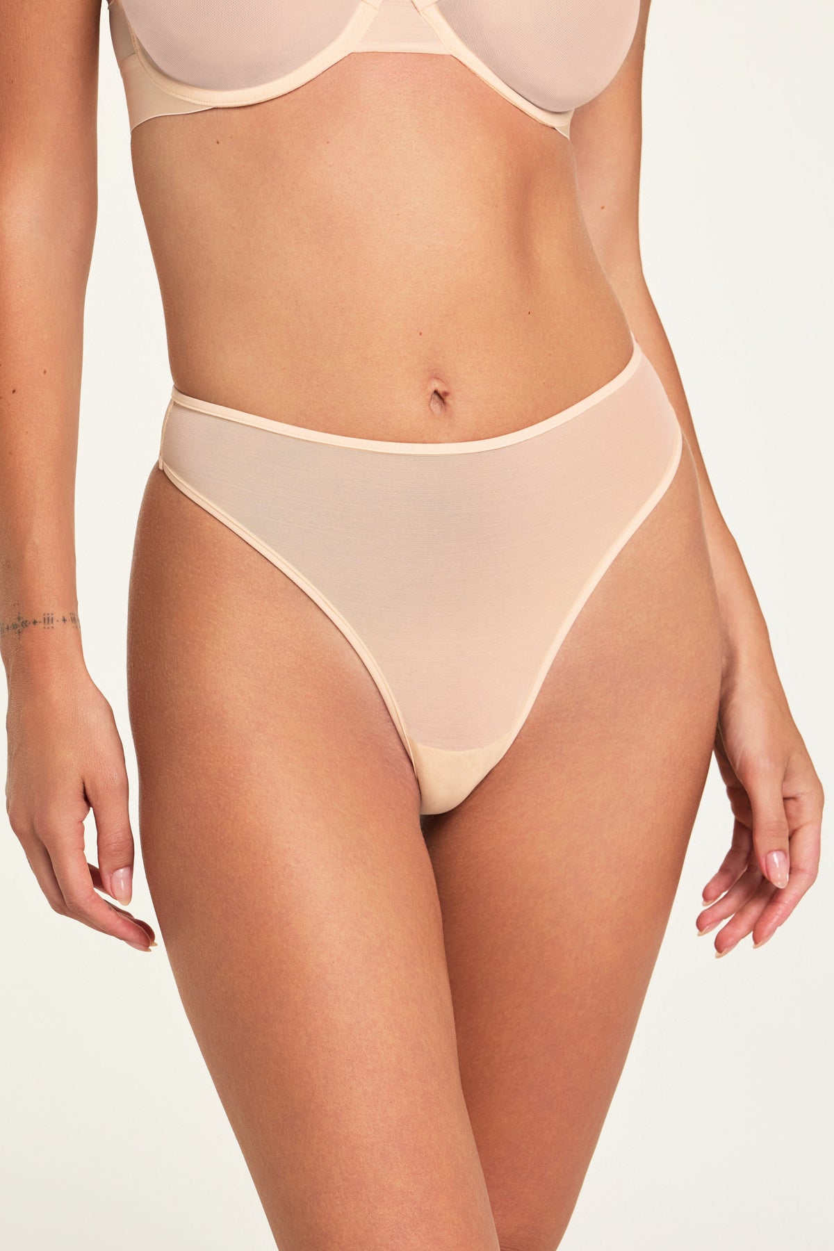 ComfortMesh™ Thong - Pearl