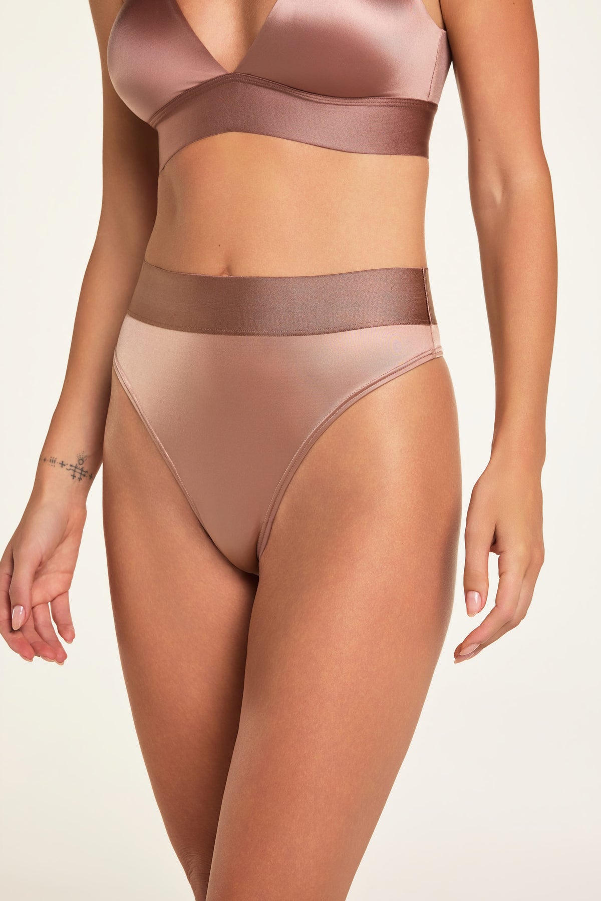 Stretch Satin Highwaist Thong - Champagne