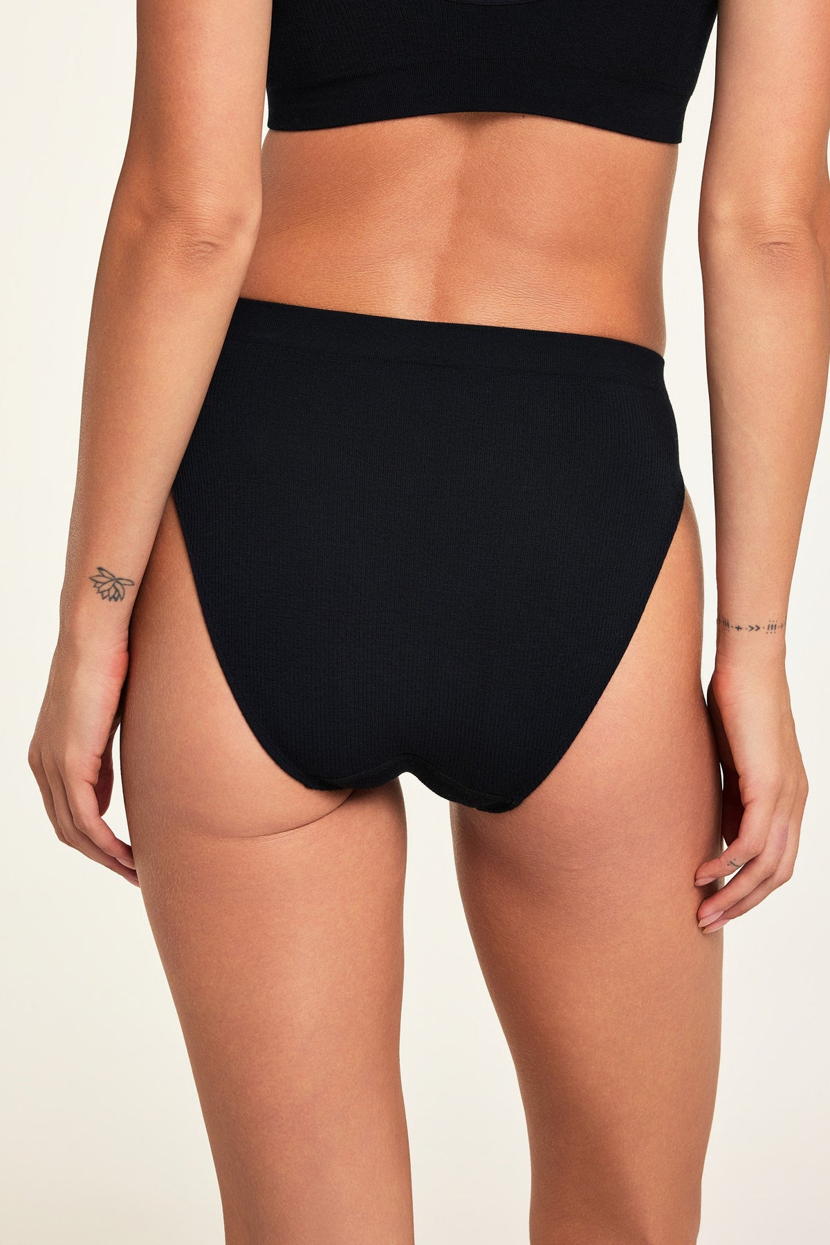 Knit Seamless French Cut Brief - Black