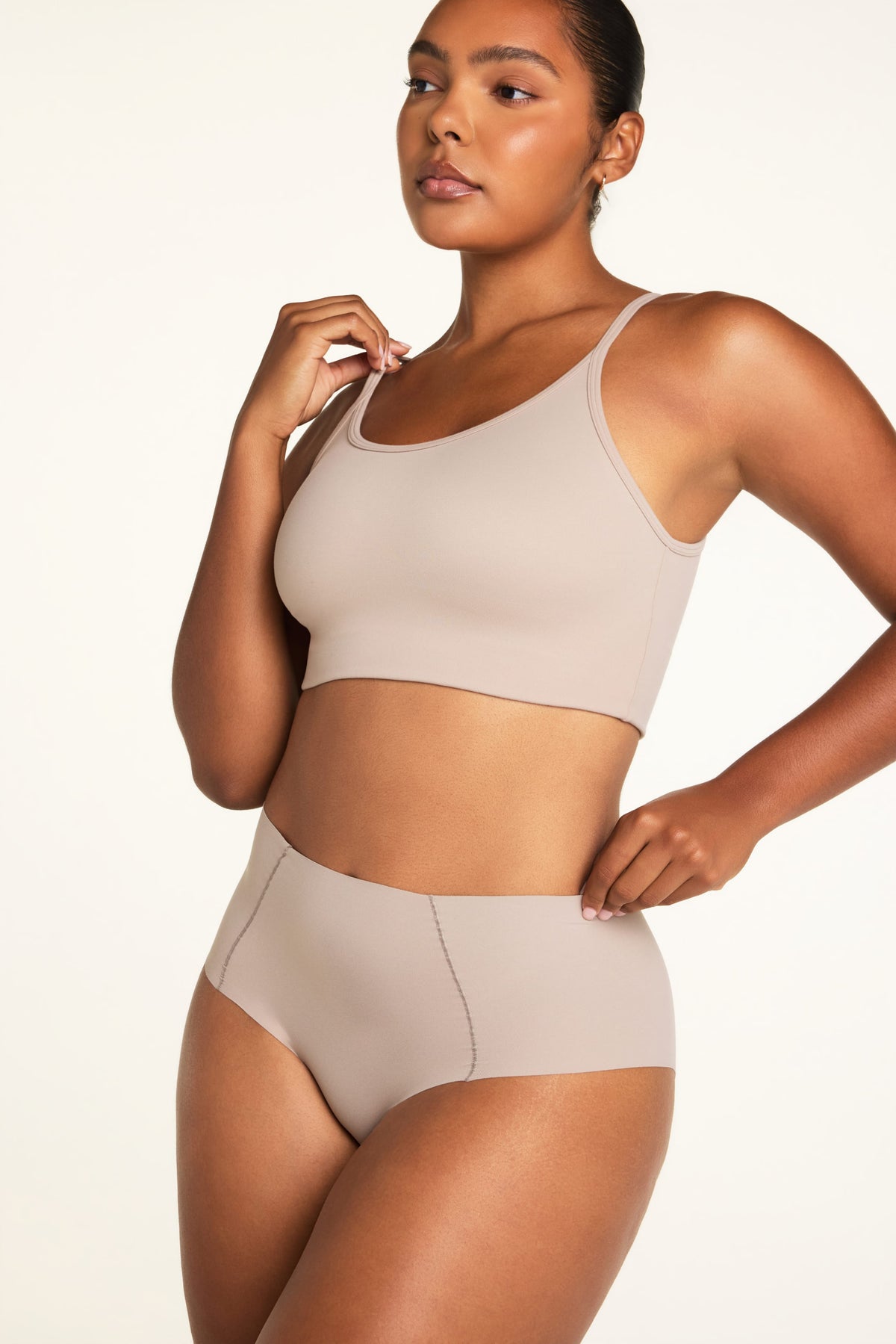 Invisible No Show Highwaist Brief - Mushroom