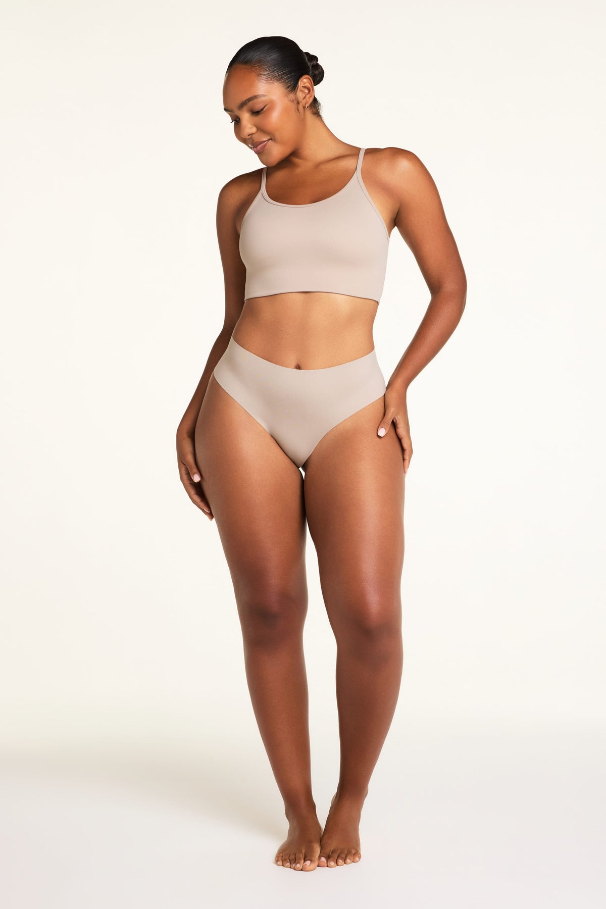 Invisible No Show Highwaist Thong - Mushroom