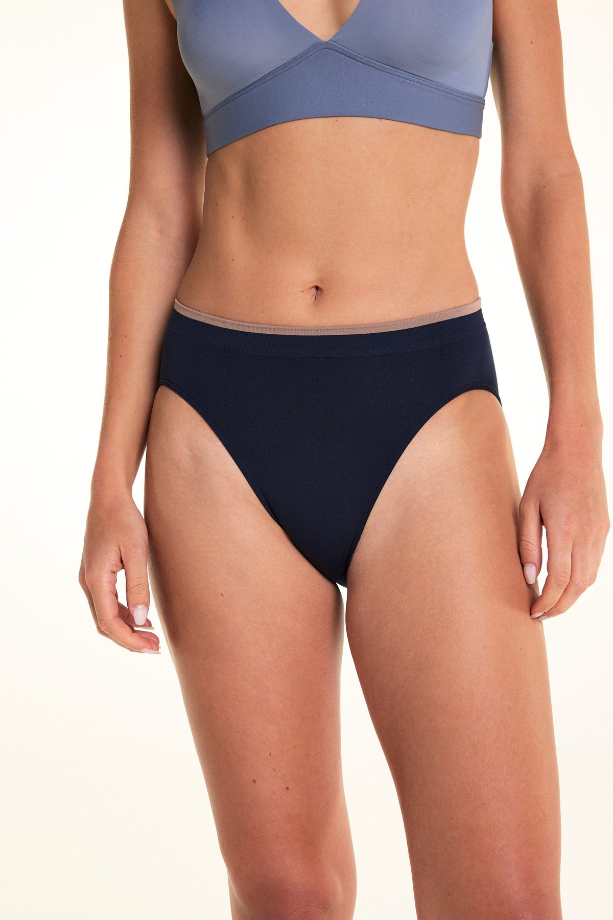 Seamless Brief - Navy