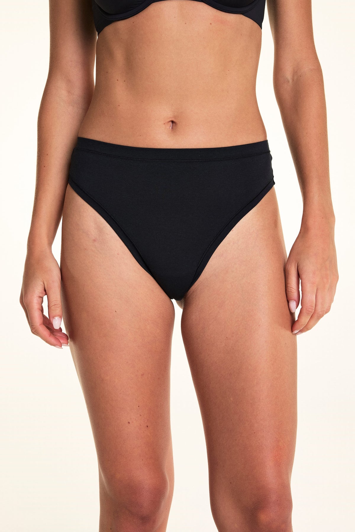 Cloud Cotton Highwaist Thong - Black