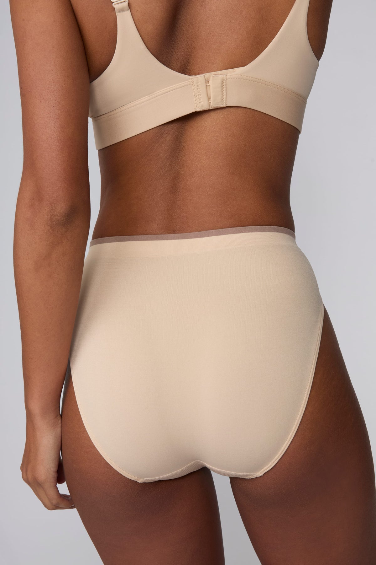 Seamless Brief - Beige