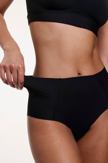 Invisible No Show Highwaist Brief - Black