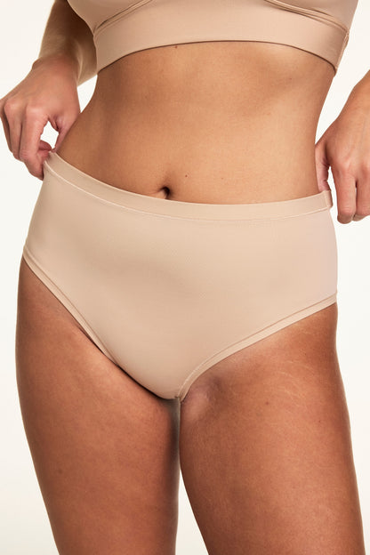 Bliss Highwaist Brief - Beige