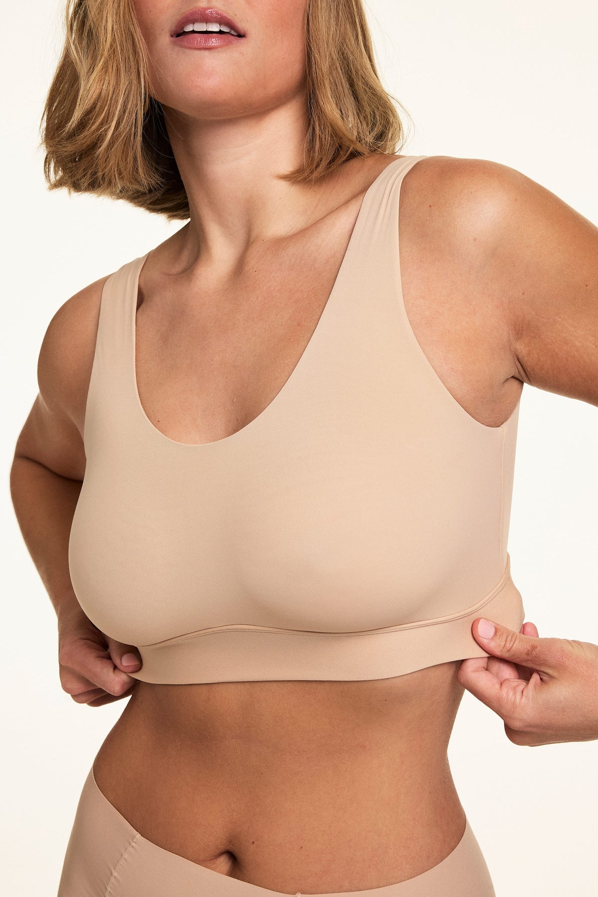 Bliss Scoop Bralette - Beige