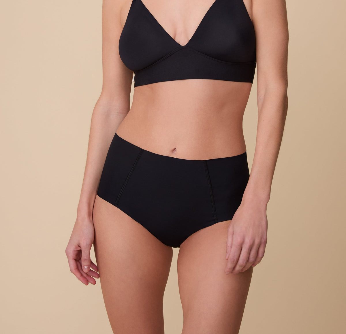 No-Show Highwaist Brief - Black