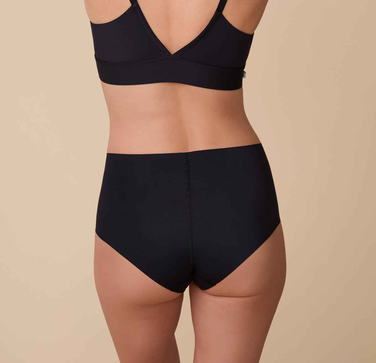 No-Show Highwaist Brief - Black
